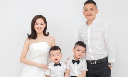 Khoe ảnh xinh nhất nhà, Tâm Tít bất ngờ được hội chị em 'xúi' làm điều này và đây là phản ứng thú vị của hot mom