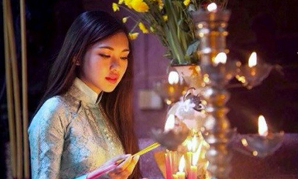 Vì sao nên cúng Rằm tháng 7 trước 12h đêm 14/7 âm, nghe lý do ai cũng đổi cách làm