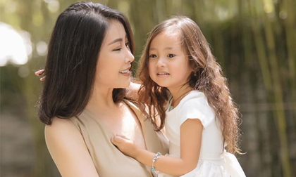 Hà Kiều Anh đăng ảnh xinh đẹp như nữ thần, con gái út ngày càng ra dáng mỹ nhân tương lai 