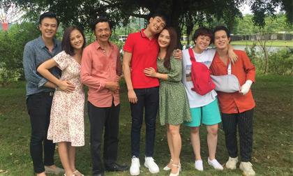 Kết thúc 'Về nhà đi con' ngoại truyện, NSND Trung Anh và dàn diễn viên nói gì?