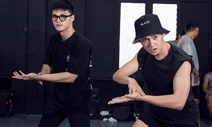 Ngô Kiến Huy diện áo ba lỗ, miệt mài tập vũ đạo cùng Lâm Vinh Hải cho ngày 'tái xuất'
