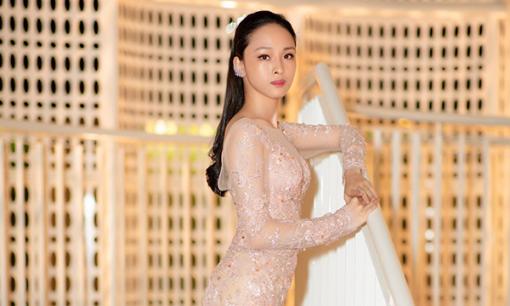 Trương Hồ Phương Nga như nữ thần, tiết lộ lí do dự sự kiện trở lại vì 'để bớt cô đơn'