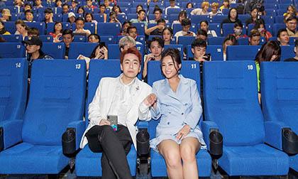 Sao nữ 'Bad Genius' tình tứ bên 'thánh thả thính' Osad khiến fan muốn 'chèo thuyền' nhiệt liệt