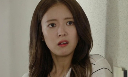 Thấy sau khi xây nhà tiền tỷ tháng nào em dâu cũng ghé ngân hàng, tôi hả hê tưởng tài chính nhà em kiệt quệ nào ngờ...