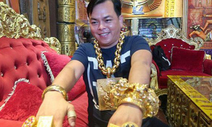 Lật tẩy sự giàu sang khó hiểu của Phúc XO