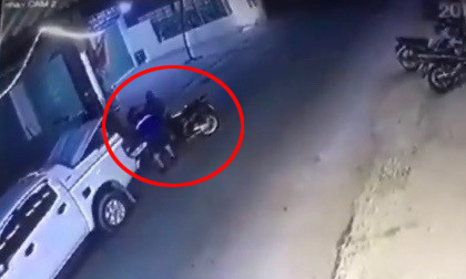 Clip lái xe bán tải đi trộm SH khiến dân mạng ngỡ ngàng