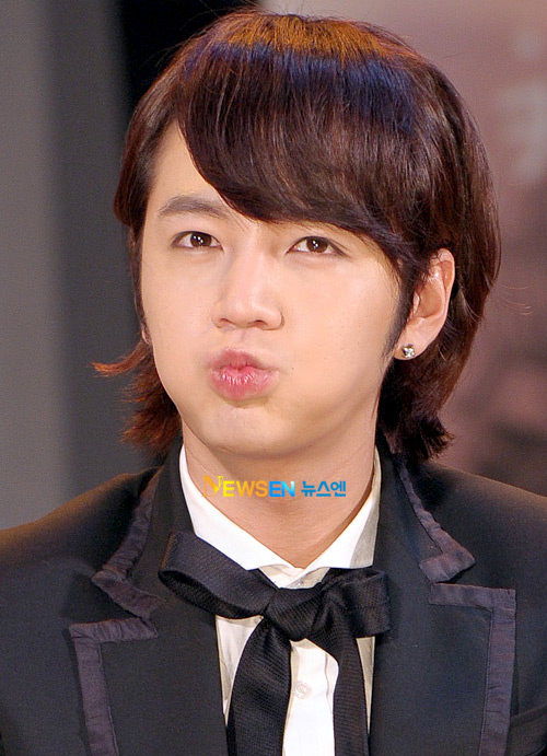 Jang Geun Suk 