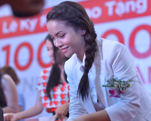 Yến Trang,tóc tết