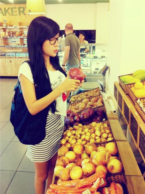 Elly Trần,hotgirl