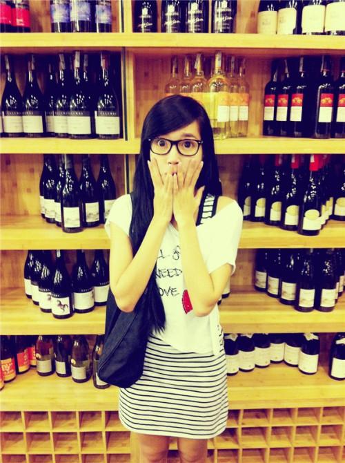 Elly Trần,hotgirl