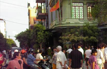 tiền,con nợ,biệt thự