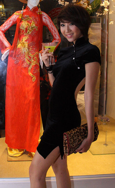 hở,sao,trang phục,váy