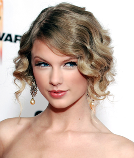 Taylor Swift,Kiểu tóc đẹp,Tóc xoăn,Kiểu tóc đẹp,Kiểu tóc