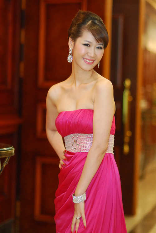 Dương Thùy Linh,Con gái Mỹ Linh,Anna Trương
