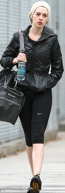 Rosie Huntington-Whiteley,khoe,thân hình,