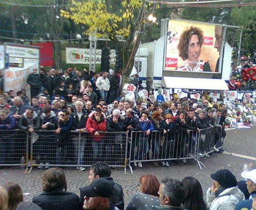 Marco Simoncelli,đua xe,tay đua,yểu mệnh,đoản mạng,đoản mệnh