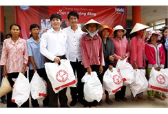 Nguyễn Phi Hùng,Hoàng Mập,chung tay vì cộng đồng