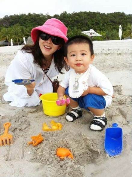 con của các ngôi sao