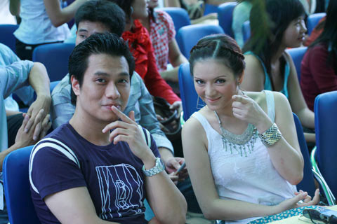 Lý Nhã Kỳ - Công ít, 'tội' vô biên?, Làng sao, ly nha ky, ly nha ky viet anh, ly nha ky ho nguc, ly nha ky 2011, ly nha ky bikini, ly nha ky va ban trai