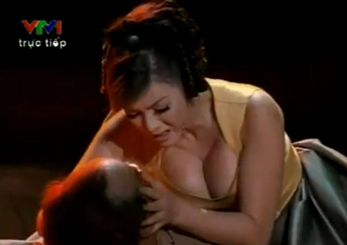 Lý Nhã Kỳ - Công ít, 'tội' vô biên?, Làng sao, ly nha ky, ly nha ky viet anh, ly nha ky ho nguc, ly nha ky 2011, ly nha ky bikini, ly nha ky va ban trai