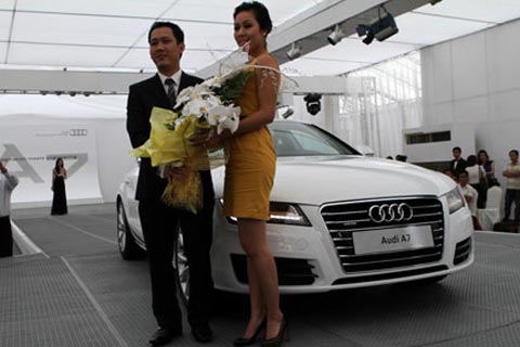 siêu xe,xe của sao,sao nữ Việt,Hồ Ngọc Hà,Tăng Thanh Hà