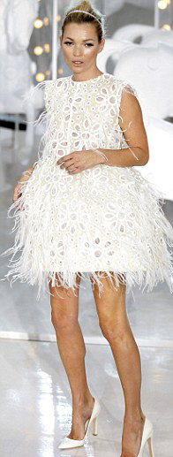 Kate Moss,thiếu nữ,Louis Vuitton,tuần lễ thời trang Paris