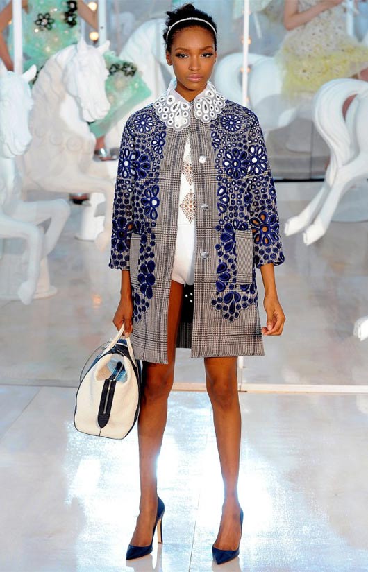 Kate Moss,thiếu nữ,Louis Vuitton,tuần lễ thời trang Paris