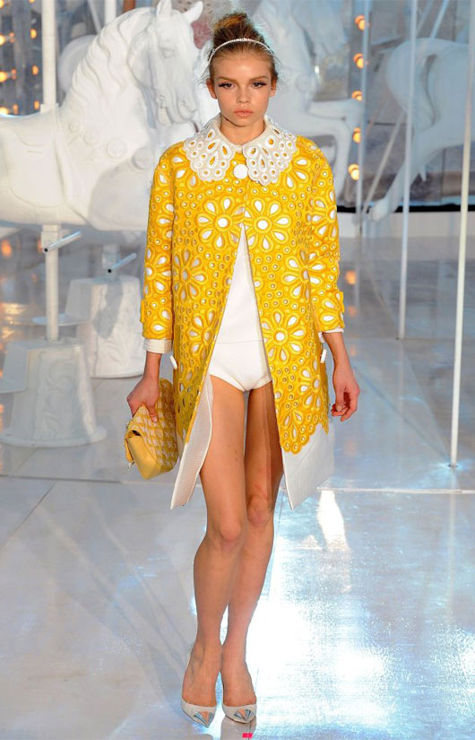Kate Moss,thiếu nữ,Louis Vuitton,tuần lễ thời trang Paris