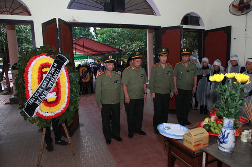 Thu An,NSƯT Thu An,tang lễ,tiễn đưa,nghệ sĩ,Hoàng Dũng,Thu Hà,Trần Đức,Trung Hiếu,Công Lý,Trọng Khôi