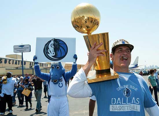 tỷ phú,Mark Cuban,bóng rổ,rạp chiếu phim,Dallas Maverricks