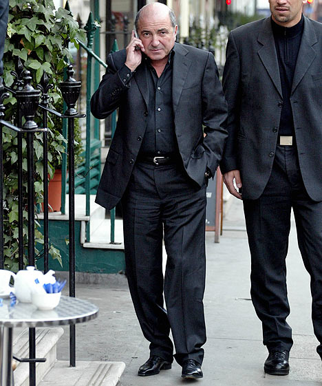 Abramovich,Berezovsky,Chelsea,triệu phú,tỷ phú,Roman Abramovich,kỳ án,rửa tiền,bố già