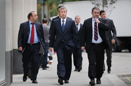 Abramovich,Berezovsky,Chelsea,triệu phú,tỷ phú,Roman Abramovich,kỳ án,rửa tiền,bố già,Alexander Voloshin