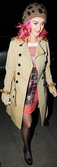 giày,Charlotte Olympia,giày Kitty,Charlotte Dellal,Charlotte Dellal,Sarah Jessica Parker,Katy Perry