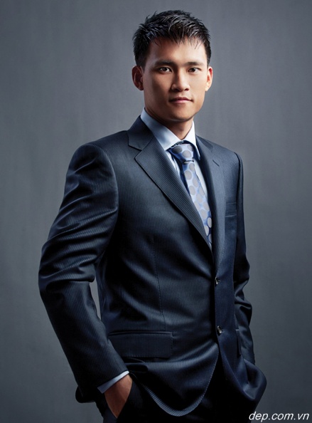 Công Vinh,Thủy Tiên,bóng đá