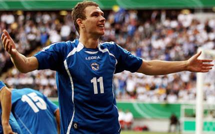 VCK Euro 2012,C.Ronaldo,Dzeko,bóng đá,tin bóng đá
