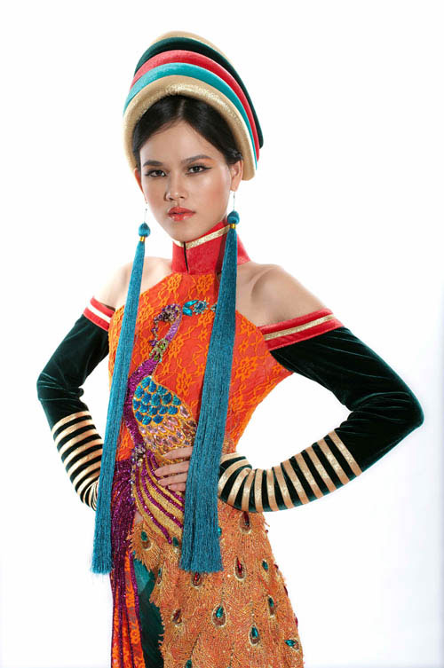 Võ Việt Chung,nhà thiết kế,Vietnam’s Next Top Model,Elite Model Look World,Tuyết Lan