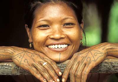 đục răng,Mentawai,phụ nữ,làm đẹp,Indonesia,xứ vạn đảo