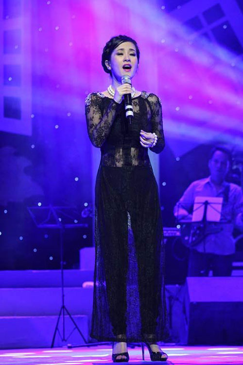 Hồng Nhung,ca sỹ,ca sĩ,trang phục,diva,thời trang,ăn mặc,váy,phong cách