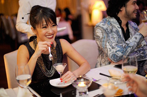 Hồng Nhung,ca sỹ,ca sĩ,trang phục,diva,thời trang,ăn mặc,váy,phong cách