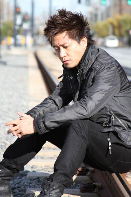 ca sĩ,Tuấn Hưng