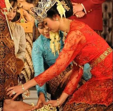 áo cưới,truyền thống,cô dâu,Ấn Độ,Nhật Bản,Hàn Quốc,thời trang