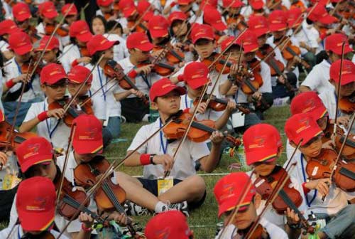 ky luc,ky luc the gioi,ky luc Guinness,violin,hoc sinh,tin tuc