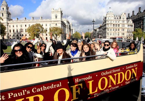 HHTG 2011: Hành trình vòng quanh Luân Đôn, Làng sao, Hoa hau the gioi, hoa hau the gioi 2011, bao phu nu, lang sao, hoa hau, hau truong, chuyen sao