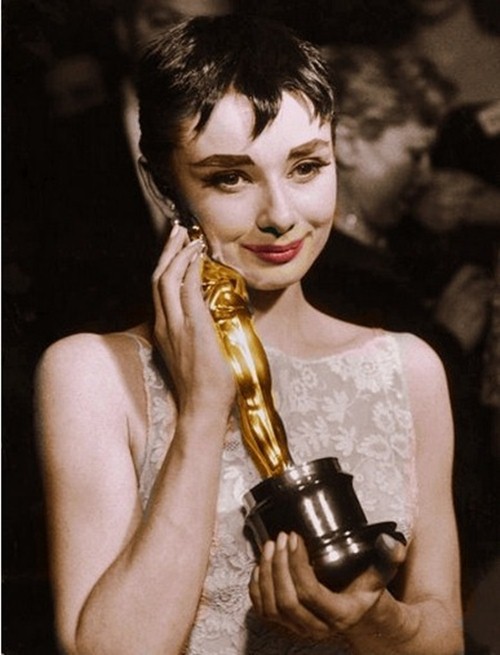 Chiếc váy ren,nổi tiếng,Audrey Hepburn,Oscar 1954,bán đấu giá 