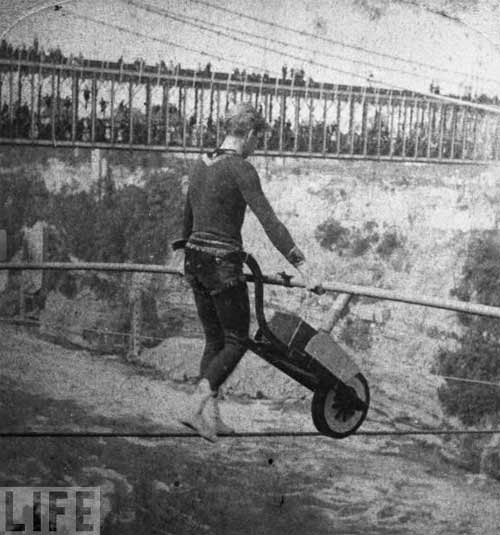 liều mạng,đi trên dây