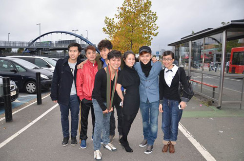 Nam Cường,M4u Ca si Nam cuong,Naku,Bay giua ngan ha,london,bieu dien tu thien,