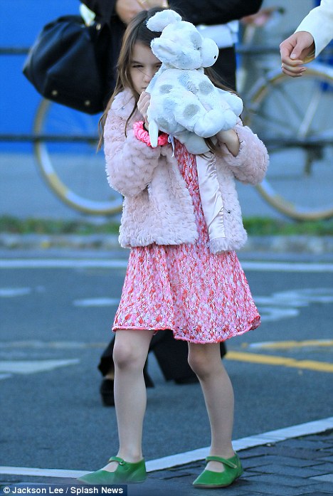 Suri,Katie Holmes