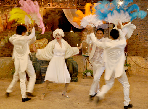 Hoài Linh,phim Tết,Marylin Monroe,Hello Cô Ba,Queen of the Night