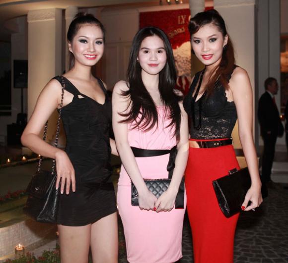 Ngọc Trinh,Ngọc Thạch,Anh Thư,Phương Nga