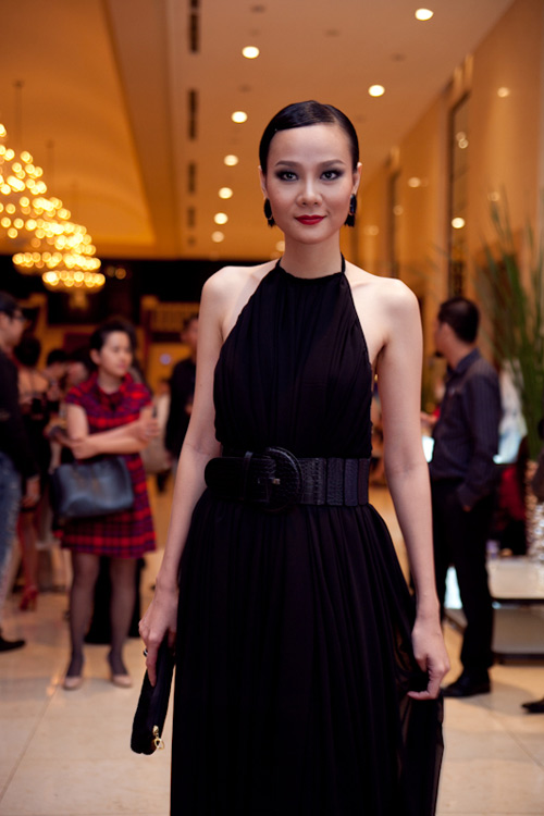 mặc đẹp,sao việt,chân dài,người đẹp,thời trang,sexy,Trương Thị May,kín đáo,Trang Nhung